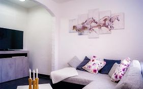 Moderne Ferienwohnung auf idyllischem Reiterhof nähe Burg Eltz